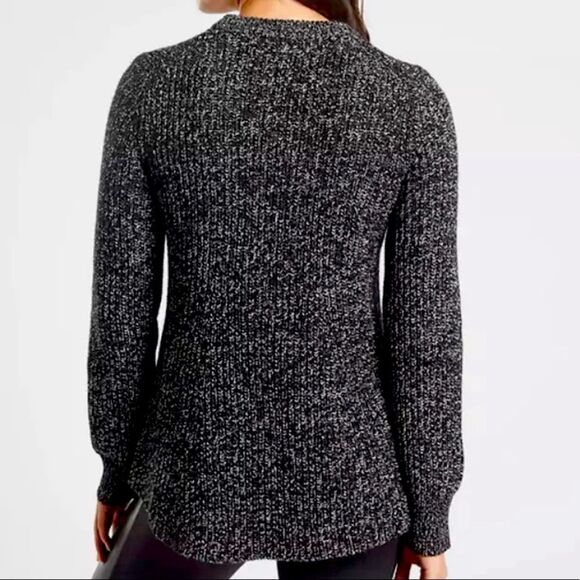 Athleta Sierra Crew Wool Blend Sweater In Black Marl Sz XS - Picture 3 of 12